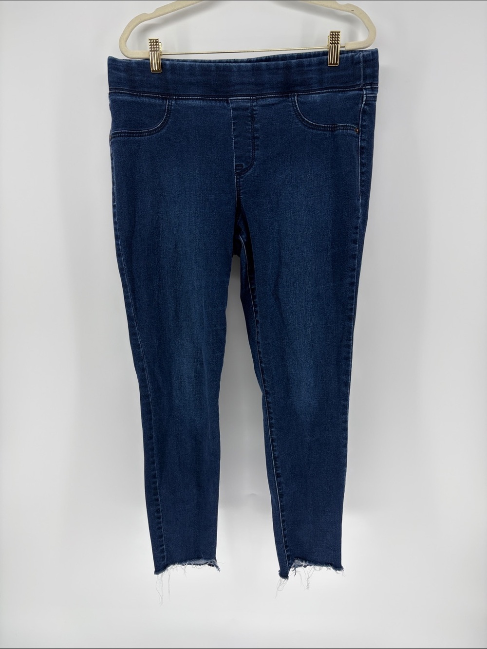 Dark Blue Old Navy Rockstar Jeggings Raw Hem Women’s Skinny Jeans